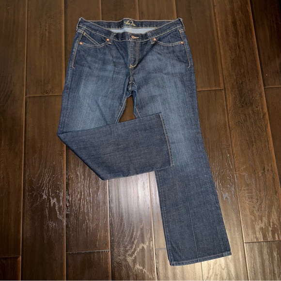 Old Navy the diva bootcut jeans women’s size 14 short - Picture 4 of 5